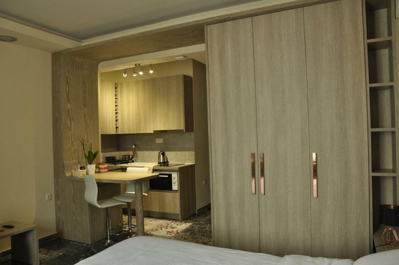 סלוניקי Agias Sofias Street Luxurious Studio מראה חיצוני תמונה